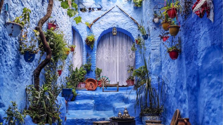 Morocco-Chefchaouen-door-entry
