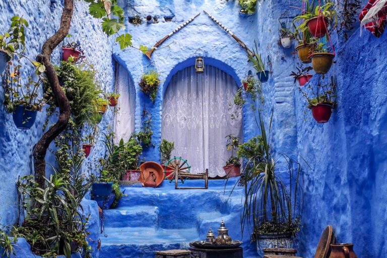 Morocco-Chefchaouen-door-entry